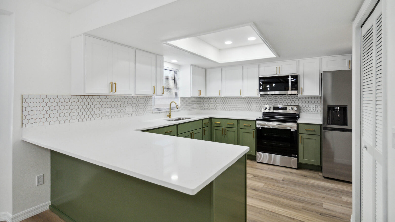 Completed ZEUS custom cabinetry project assigned to Windermere service area